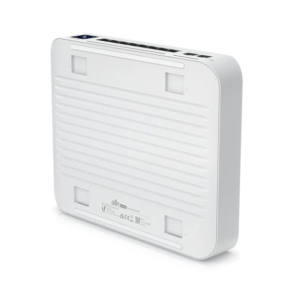 UBIQUITI Przełącznik UniFi 8 PoE USW-Enterprise-8-PoE